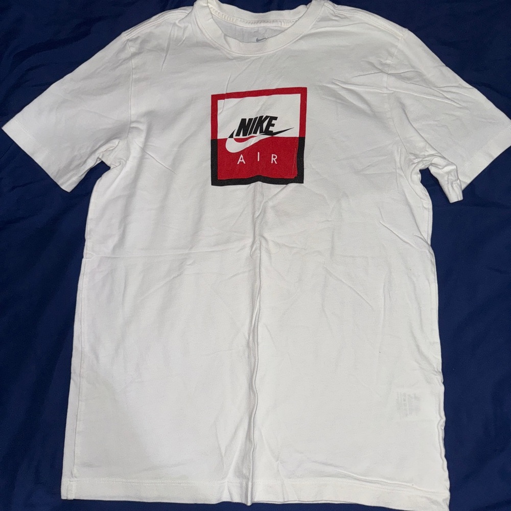 Nike tee